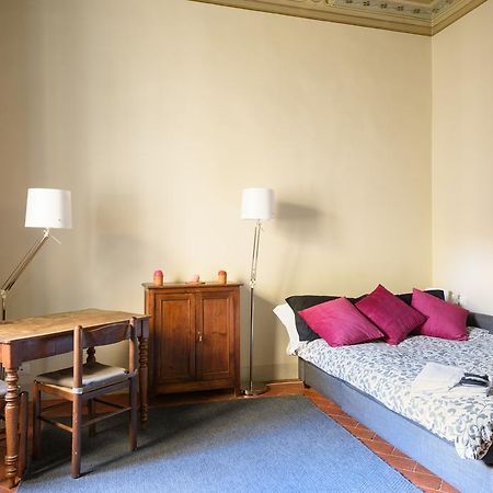 Servi Apartment Флоренция Экстерьер фото