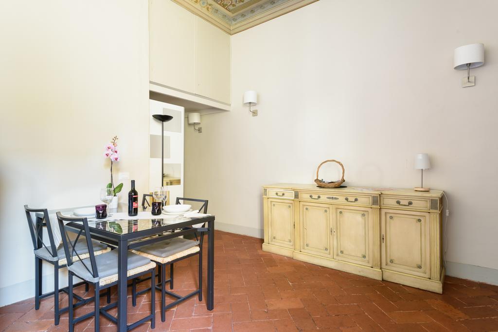 Servi Apartment Флоренция Экстерьер фото