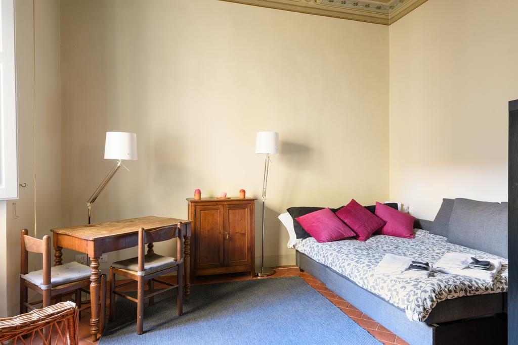 Servi Apartment Флоренция Экстерьер фото